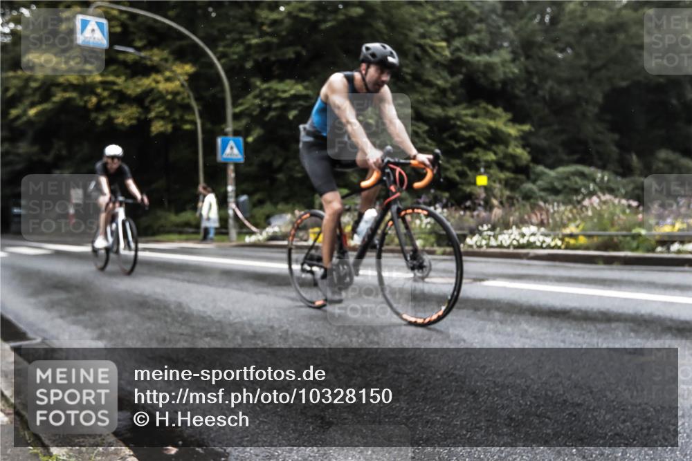 13.09.2026 - Stadtparktriathlon H.Heesch http://msf.ph/oto/10328150 13.09.2026 13:09:56 Radfahren 1232, 1314, 1325, 1382 meine-sportfotos.de