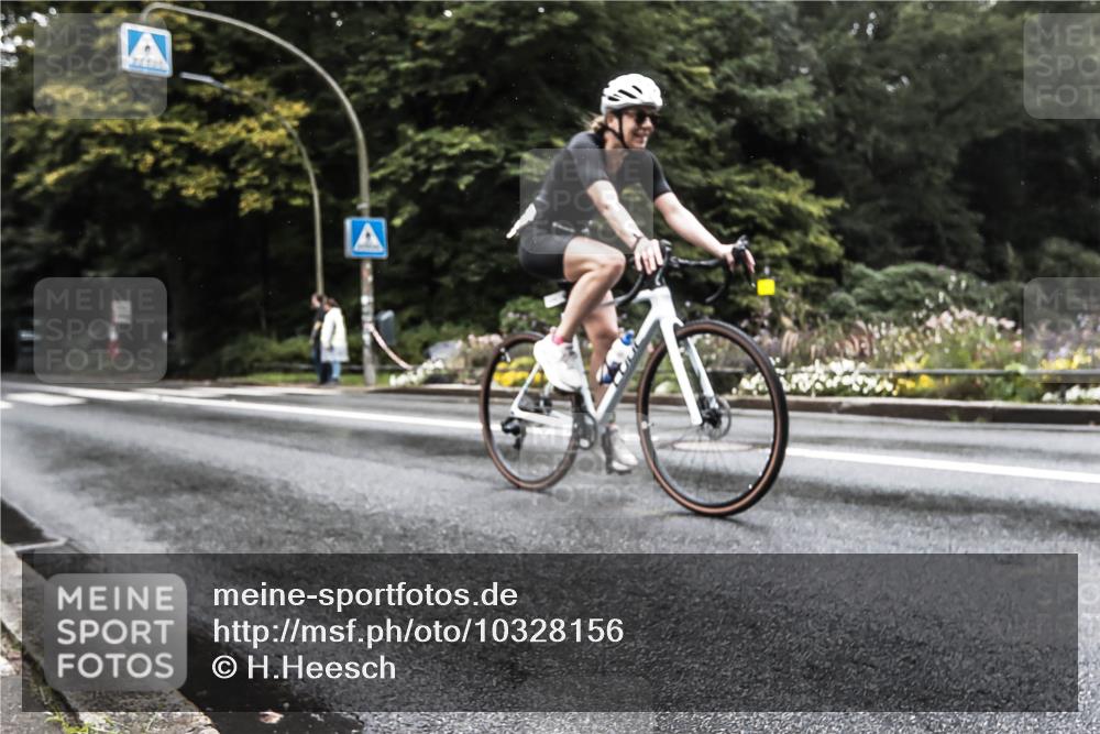 13.09.2026 - Stadtparktriathlon H.Heesch http://msf.ph/oto/10328156 13.09.2026 13:09:57 Radfahren 1232, 1314, 1325, 1349, 1382 meine-sportfotos.de