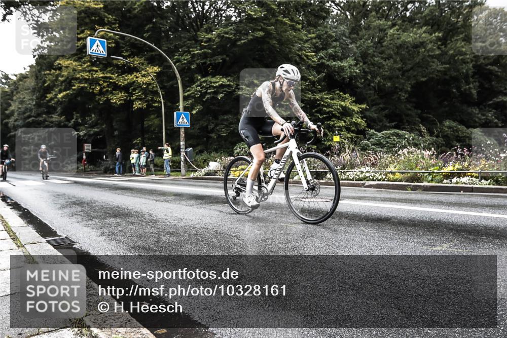 13.09.2026 - Stadtparktriathlon H.Heesch http://msf.ph/oto/10328161 13.09.2026 11:58:00 Radfahren 712, 761, 765, 896 meine-sportfotos.de