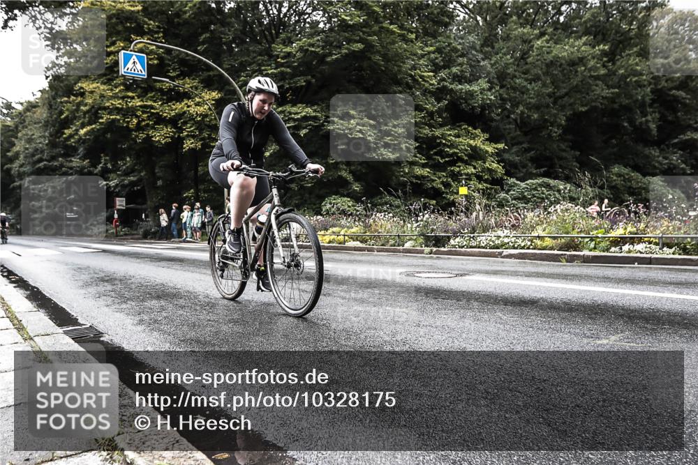 13.09.2026 - Stadtparktriathlon H.Heesch http://msf.ph/oto/10328175 13.09.2026 11:58:03 Radfahren 712, 761, 765, 794 meine-sportfotos.de