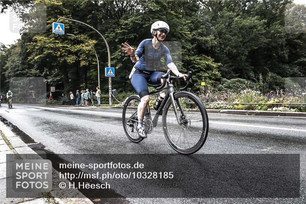 13.09.2026 - Stadtparktriathlon H.Heesch http://msf.ph/oto/10328185 13.09.2026 11:58:07 Radfahren 732, 794, 847, 1028 meine-sportfotos.de