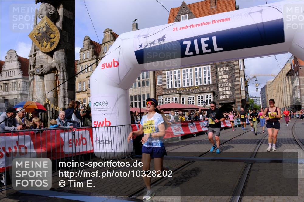 13.09.2026 - 21. swb-Marathon Bremen Tim E. http://msf.ph/oto/10328202 13.09.2026 11:02:25 Ziel 10173, 10257, 10331, 10439, 10473, 10500, 10617, 10636, 10803, 10924, 11249, 11436, 11576, 11811, 12016, 12042, 12094, 12134, 12135, 12145, 12360, 12437, 12506 meine-sportfotos.de