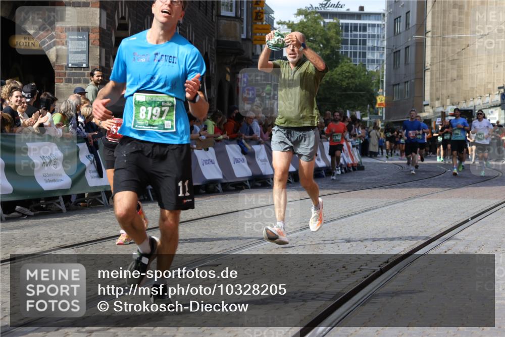 13.09.2026 - 21. swb-Marathon Bremen Strokosch-Dieckow http://msf.ph/oto/10328205 13.09.2026 13:13:17 Ziel 313, 868, 1513, 2350, 2442, 2498, 2559, 2801, 2858, 4605, 5379, 5965, 6349, 8291, 8419, 8798, 9217, 13140, 779, 2130, 2360, 2882, 6394, 6407, 8477, 8568, 8963 meine-sportfotos.de
