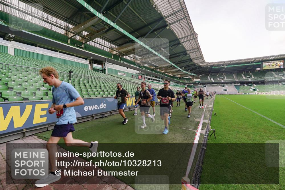 13.09.2026 - 21. swb-Marathon Bremen Michael Burmester http://msf.ph/oto/10328213 13.09.2026 13:33:52 Laufen im Stadion 155, 350, 428, 490, 594, 679, 709, 765, 786, 787, 916, 1001, 1026, 1048, 1051, 1098, 1292, 1377, 1444, 1553, 1557, 1560, 1591, 1592, 1607, 1661, 1703, 1760, 1772, 1784, 1827, 1996, 2077, 2132, 2226, 2230, 2231, 2320, 2338, 2374, 2399, 2400, 2451, 2456, 2479, 2511, 2514, 2515, 2539, 2543, 2616, 2630, 2641, 2718, 2735, 2757, 2769, 2787, 2791, 2848, 2982, 3014, 3345, 3443, 3503, 3547, 3577, 3601, 3614, 3660, 3708, 3709, 3720, 3797, 3875, 3901, 3911, 3952, 4001, 4014, 5151 meine-sportfotos.de
