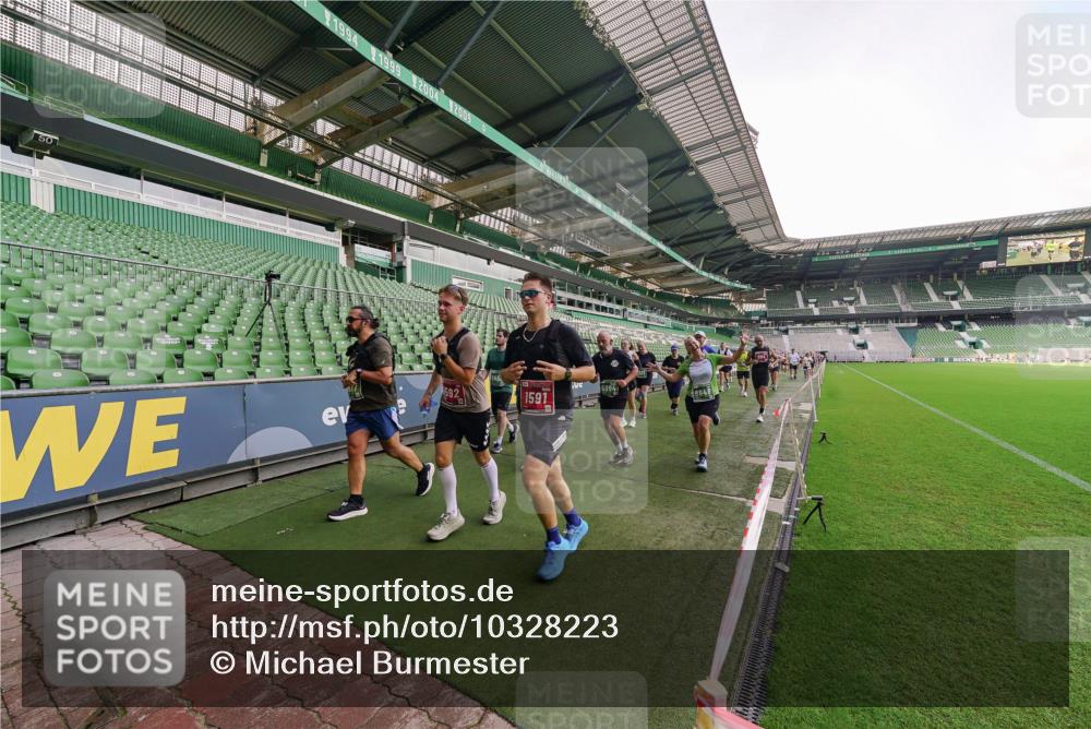 13.09.2026 - 21. swb-Marathon Bremen Michael Burmester http://msf.ph/oto/10328223 13.09.2026 13:33:52 Laufen im Stadion 155, 350, 428, 490, 594, 679, 709, 765, 786, 787, 916, 1001, 1026, 1048, 1051, 1098, 1292, 1377, 1444, 1553, 1557, 1560, 1591, 1592, 1607, 1661, 1703, 1760, 1772, 1784, 1827, 1996, 2077, 2132, 2226, 2230, 2231, 2320, 2338, 2374, 2399, 2400, 2451, 2456, 2479, 2511, 2514, 2515, 2539, 2543, 2616, 2630, 2641, 2718, 2735, 2757, 2769, 2787, 2791, 2848, 2982, 3014, 3345, 3443, 3503, 3547, 3577, 3601, 3614, 3660, 3708, 3709, 3720, 3797, 3875, 3901, 3911, 3952, 4001, 4014, 5151 meine-sportfotos.de