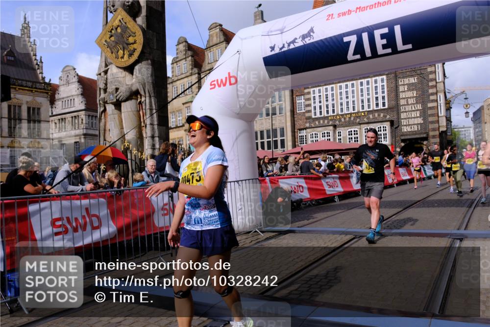 13.09.2026 - 21. swb-Marathon Bremen Tim E. http://msf.ph/oto/10328242 13.09.2026 11:02:25 Ziel 10173, 10257, 10331, 10439, 10473, 10500, 10617, 10636, 10803, 10924, 11249, 11436, 11576, 11811, 12016, 12042, 12094, 12134, 12135, 12145, 12360, 12437, 12506 meine-sportfotos.de