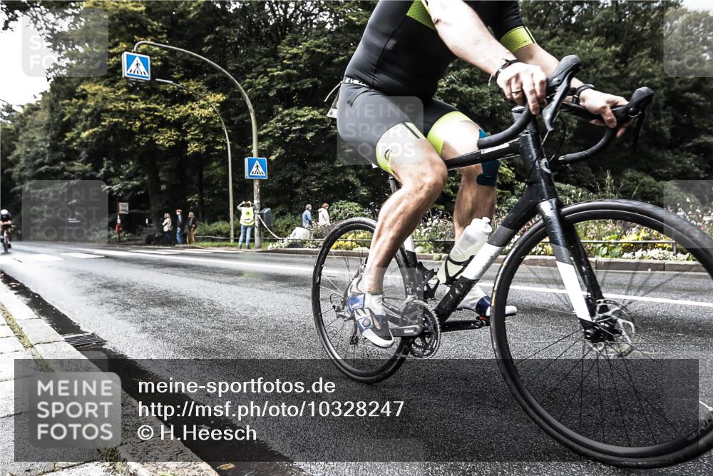 13.09.2026 - Stadtparktriathlon H.Heesch http://msf.ph/oto/10328247 13.09.2026 11:58:28 Radfahren 974, 1037 meine-sportfotos.de