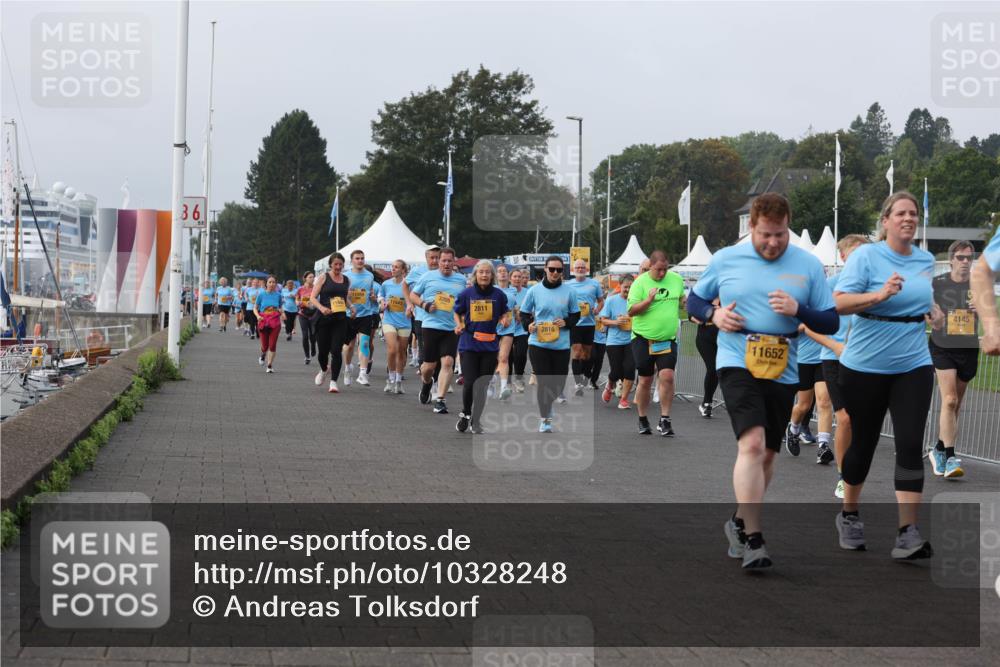 13.09.2026 - Kiel Lauf Andreas Tolksdorf http://msf.ph/oto/10328248 13.09.2026 09:29:19 Kiellinie 36, 11445, 3205, 2811, 2816, 11652, 4145 meine-sportfotos.de