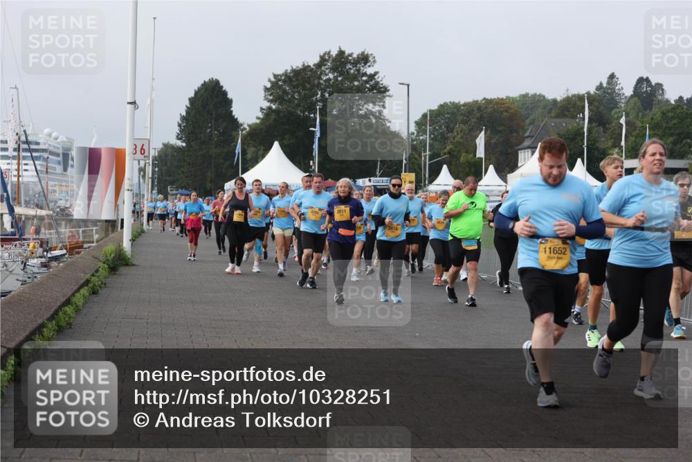 13.09.2026 - Kiel Lauf Andreas Tolksdorf http://msf.ph/oto/10328251 13.09.2026 09:29:20 Kiellinie 36, 61, 1144, 3205, 2811, 2816, 11652 meine-sportfotos.de