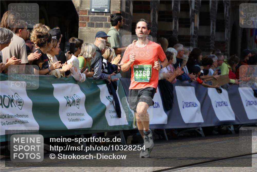 13.09.2026 - 21. swb-Marathon Bremen Strokosch-Dieckow http://msf.ph/oto/10328254 13.09.2026 13:13:22 Ziel 313, 868, 987, 1207, 1513, 2442, 2498, 2559, 2801, 2858, 3625, 4582, 5379, 5769, 5965, 6349, 7874, 8291, 8419, 8798, 9092, 9217, 13140, 779, 2360, 2401, 2767, 2882, 6407, 7493, 8477, 8568, 8840, 8963, 9442 meine-sportfotos.de