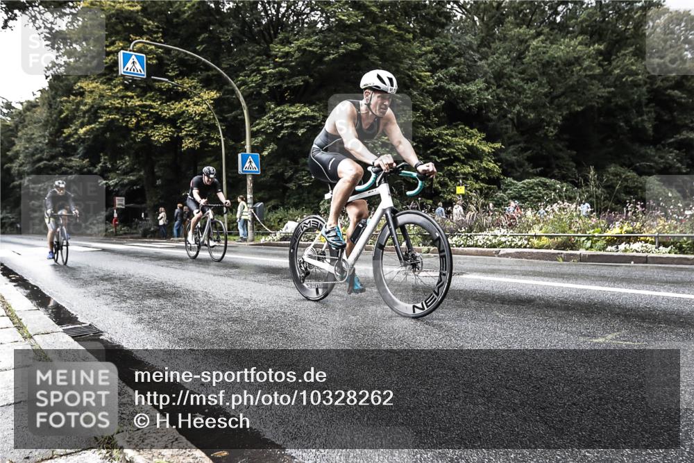 13.09.2026 - Stadtparktriathlon H.Heesch http://msf.ph/oto/10328262 13.09.2026 11:58:33 Radfahren 802, 877, 951, 970, 1037, 1051 meine-sportfotos.de