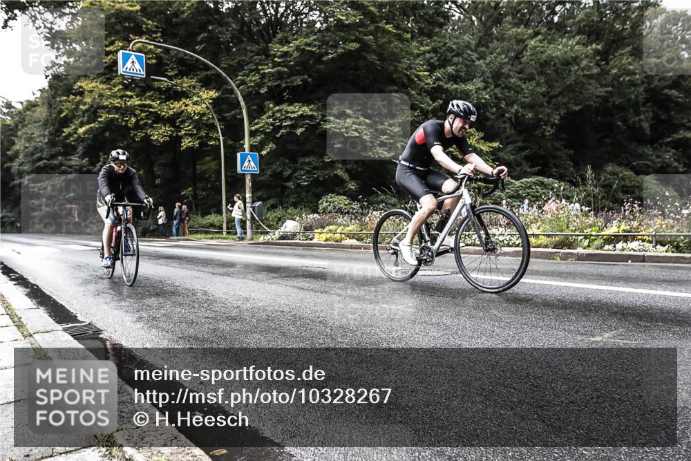 13.09.2026 - Stadtparktriathlon H.Heesch http://msf.ph/oto/10328267 13.09.2026 11:58:33 Radfahren 802, 877, 951, 970, 1037, 1051 meine-sportfotos.de
