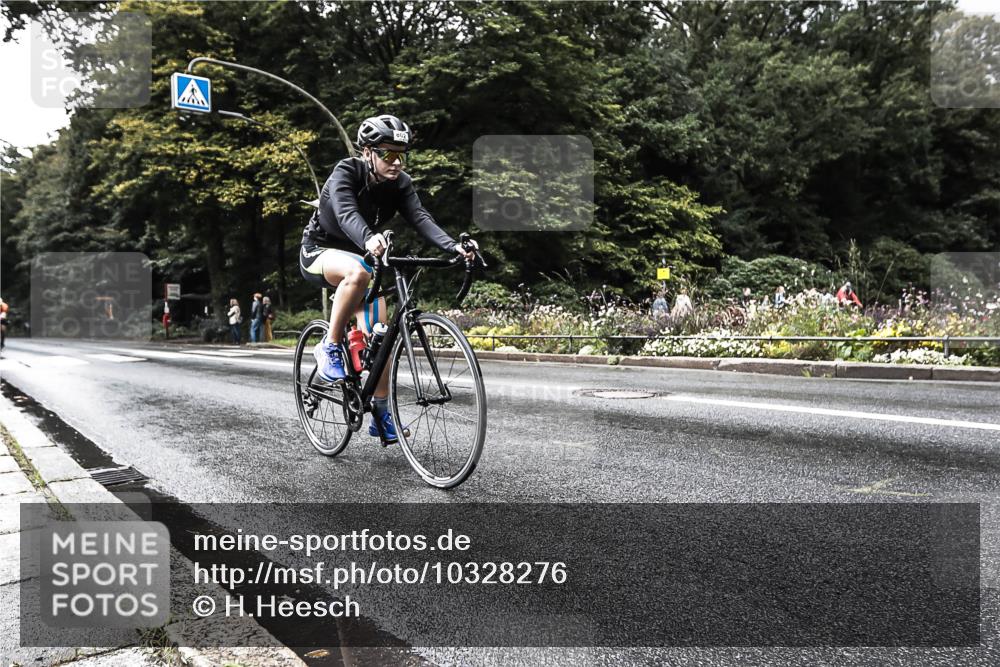 13.09.2026 - Stadtparktriathlon H.Heesch http://msf.ph/oto/10328276 13.09.2026 11:58:34 Radfahren 802, 877, 951, 970, 1051 meine-sportfotos.de