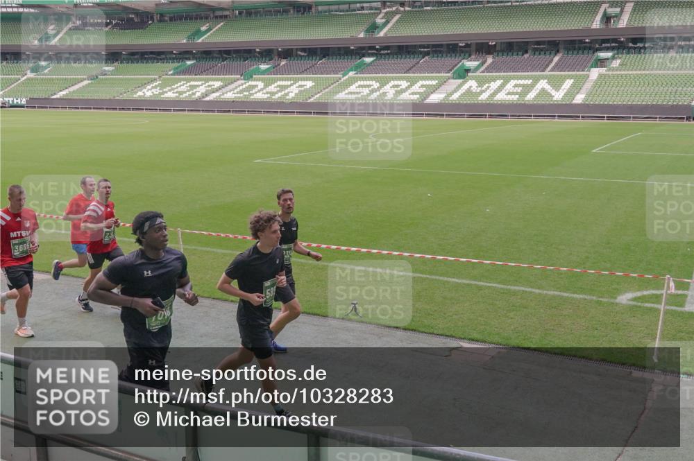 13.09.2026 - 21. swb-Marathon Bremen Michael Burmester http://msf.ph/oto/10328283 13.09.2026 12:58:27 Laufen im Stadion 141, 148, 191, 226, 334, 511, 672, 776, 789, 790, 909, 972, 1010, 1119, 1191, 1199, 1254, 1281, 1535, 1642, 1647, 1752, 1809, 1881, 1900, 1931, 1933, 2046, 2051, 2075, 2210, 2324, 2343, 2367, 2371, 2397, 2402, 2423, 2425, 2493, 2577, 2771, 2807, 2827, 2885, 2903, 2904, 2979, 3021, 3051, 3098, 3120, 3138, 3148, 3182, 3186, 3233, 3319, 3338, 3435, 3450, 3516, 3534, 3560, 3634, 3655, 3685, 3690, 3695, 3760, 3866, 3933, 3934, 3939, 4101, 4120, 4174, 4316, 205 meine-sportfotos.de
