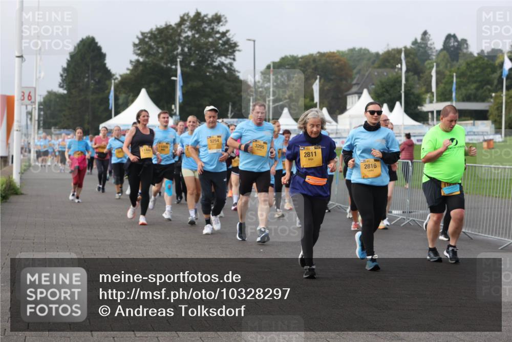 13.09.2026 - Kiel Lauf Andreas Tolksdorf http://msf.ph/oto/10328297 13.09.2026 09:29:22 Kiellinie 36, 5254, 11059, 11444, 3205, 2811, 2816 meine-sportfotos.de