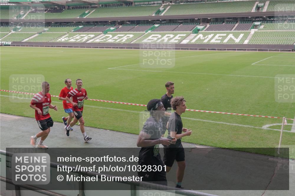13.09.2026 - 21. swb-Marathon Bremen Michael Burmester http://msf.ph/oto/10328301 13.09.2026 12:58:27 Laufen im Stadion 141, 148, 191, 226, 334, 511, 672, 776, 789, 790, 909, 972, 1010, 1119, 1191, 1199, 1254, 1281, 1535, 1642, 1647, 1752, 1809, 1881, 1900, 1931, 1933, 2046, 2051, 2075, 2210, 2324, 2343, 2367, 2371, 2397, 2402, 2423, 2425, 2493, 2577, 2771, 2807, 2827, 2885, 2903, 2904, 2979, 3021, 3051, 3098, 3120, 3138, 3148, 3182, 3186, 3233, 3319, 3338, 3435, 3450, 3516, 3534, 3560, 3634, 3655, 3685, 3690, 3695, 3760, 3866, 3933, 3934, 3939, 4101, 4120, 4174, 4316, 205 meine-sportfotos.de