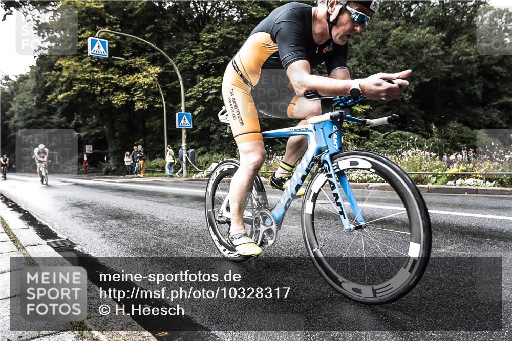 13.09.2026 - Stadtparktriathlon H.Heesch http://msf.ph/oto/10328317 13.09.2026 11:59:04 Radfahren 903, 998, 1007 meine-sportfotos.de