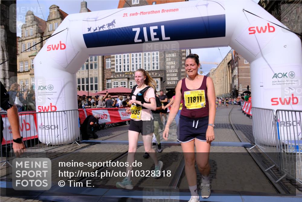 13.09.2026 - 21. swb-Marathon Bremen Tim E. http://msf.ph/oto/10328318 13.09.2026 11:02:28 Ziel 10173, 10331, 10439, 10473, 10500, 10617, 10636, 10803, 10915, 10924, 10943, 11249, 11576, 11811, 11853, 11886, 12016, 12042, 12094, 12134, 12135, 12145, 12360, 12437, 12506 meine-sportfotos.de