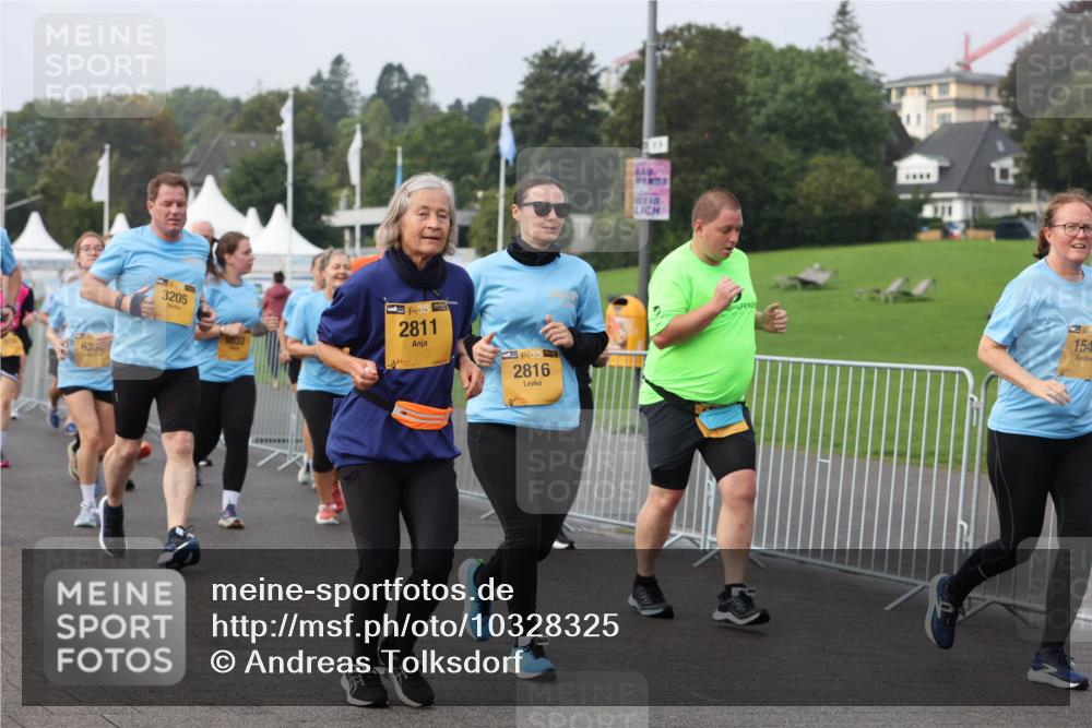 13.09.2026 - Kiel Lauf Andreas Tolksdorf http://msf.ph/oto/10328325 13.09.2026 09:29:24 Kiellinie 635, 3205, 2811, 2816, 154 meine-sportfotos.de
