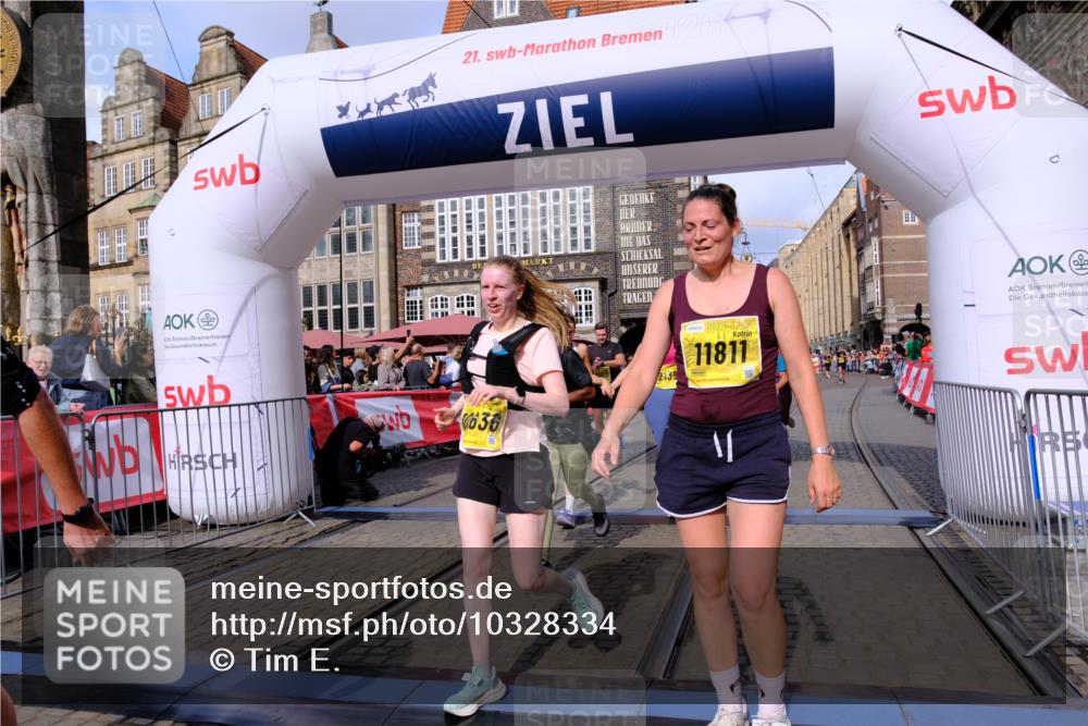 13.09.2026 - 21. swb-Marathon Bremen Tim E. http://msf.ph/oto/10328334 13.09.2026 11:02:28 Ziel 10173, 10331, 10439, 10473, 10500, 10617, 10636, 10803, 10915, 10924, 10943, 11249, 11576, 11811, 11853, 11886, 12016, 12042, 12094, 12134, 12135, 12145, 12360, 12437, 12506 meine-sportfotos.de