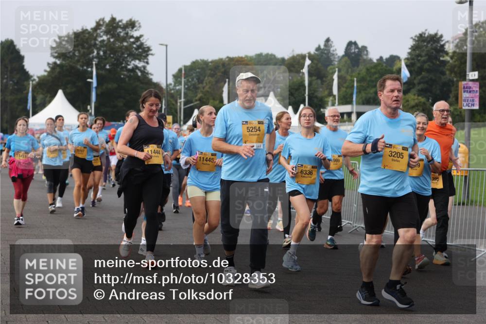 13.09.2026 - Kiel Lauf Andreas Tolksdorf http://msf.ph/oto/10328353 13.09.2026 09:29:25 Kiellinie 9707, 11444, 11445, 38, 5254, 6336, 999, 38, 3205, 395 meine-sportfotos.de