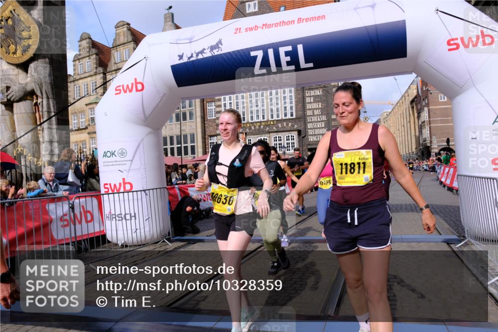 13.09.2026 - 21. swb-Marathon Bremen Tim E. http://msf.ph/oto/10328359 13.09.2026 11:02:29 Ziel 10153, 10173, 10331, 10439, 10473, 10500, 10617, 10636, 10803, 10915, 10924, 10943, 11249, 11576, 11811, 11853, 11886, 12016, 12042, 12094, 12134, 12135, 12145, 12360, 12437, 12506 meine-sportfotos.de