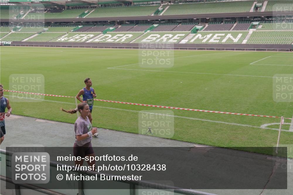 13.09.2026 - 21. swb-Marathon Bremen Michael Burmester http://msf.ph/oto/10328438 13.09.2026 12:58:38 Laufen im Stadion 141, 148, 191, 226, 232, 334, 511, 672, 776, 789, 790, 909, 972, 1010, 1119, 1166, 1191, 1199, 1254, 1281, 1516, 1535, 1642, 1647, 1752, 1809, 1881, 1931, 1933, 2046, 2210, 2324, 2343, 2367, 2371, 2397, 2402, 2423, 2425, 2577, 2771, 2807, 2827, 2885, 2899, 2903, 2904, 2979, 3021, 3051, 3098, 3120, 3124, 3138, 3148, 3182, 3186, 3190, 3233, 3319, 3338, 3435, 3516, 3531, 3534, 3560, 3652, 3655, 3685, 3690, 3695, 3866, 3933, 3934, 3939, 4101, 4120, 4174, 205 meine-sportfotos.de