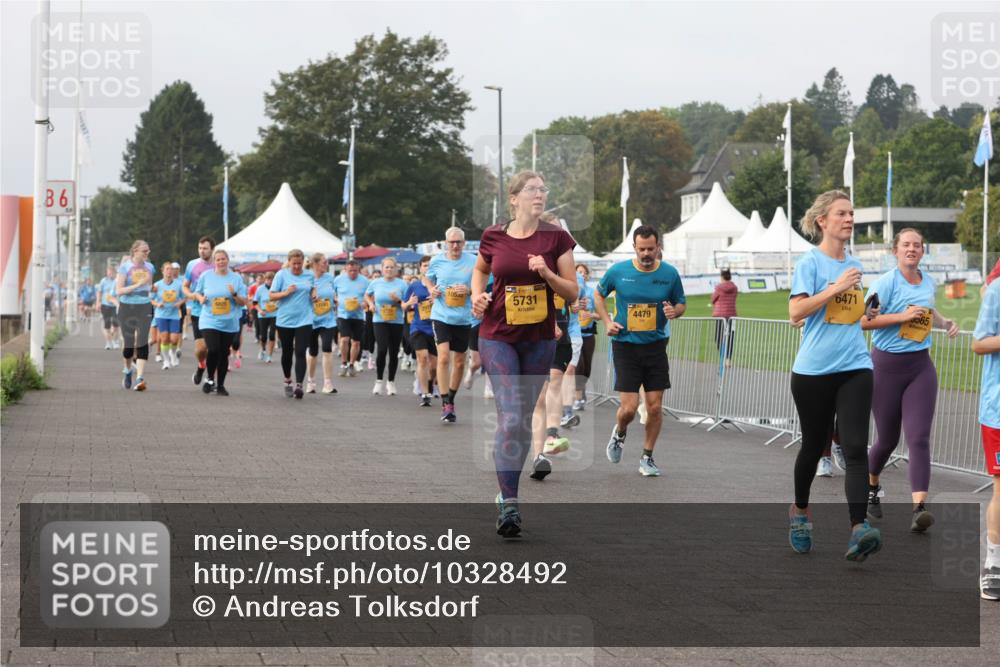 13.09.2026 - Kiel Lauf Andreas Tolksdorf http://msf.ph/oto/10328492 13.09.2026 09:29:34 Kiellinie 86, 11141, 5731, 4479, 6471 meine-sportfotos.de