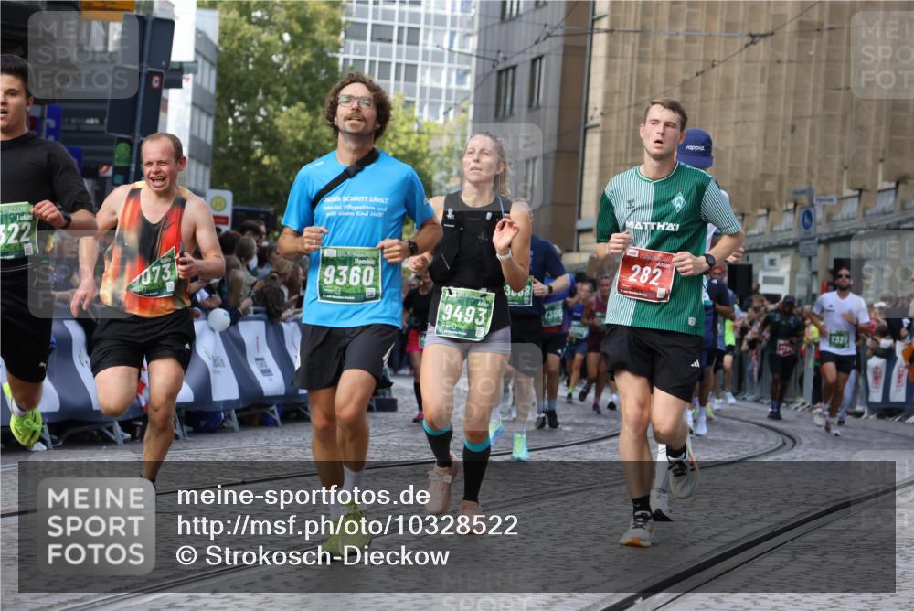 13.09.2026 - 21. swb-Marathon Bremen Strokosch-Dieckow http://msf.ph/oto/10328522 13.09.2026 13:25:04 Ziel 282, 1516, 1582, 2280, 2761, 3015, 3375, 3524, 4198, 4262, 4277, 5328, 5664, 6360, 6626, 6807, 7854, 8636, 8853, 8881, 9541, 10069, 10071, 10097, 10103, 1080, 1119, 1166, 1436, 1448, 2046, 2322, 3105, 3168, 3187, 4294, 4459, 4918, 6113, 7306, 7326, 8245, 9036, 9073, 9360, 9493, 9563, 13088 meine-sportfotos.de