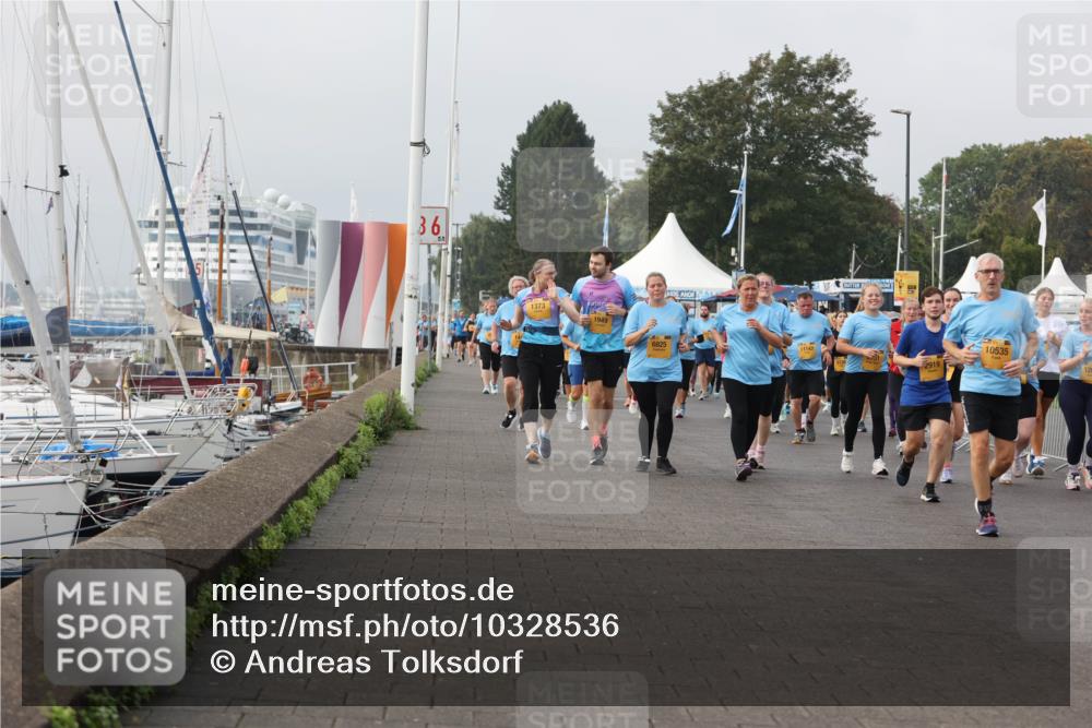 13.09.2026 - Kiel Lauf Andreas Tolksdorf http://msf.ph/oto/10328536 13.09.2026 09:29:37 Kiellinie 36, 3, 1373, 1949, 6825, 11143, 2919, 10535, 126 meine-sportfotos.de