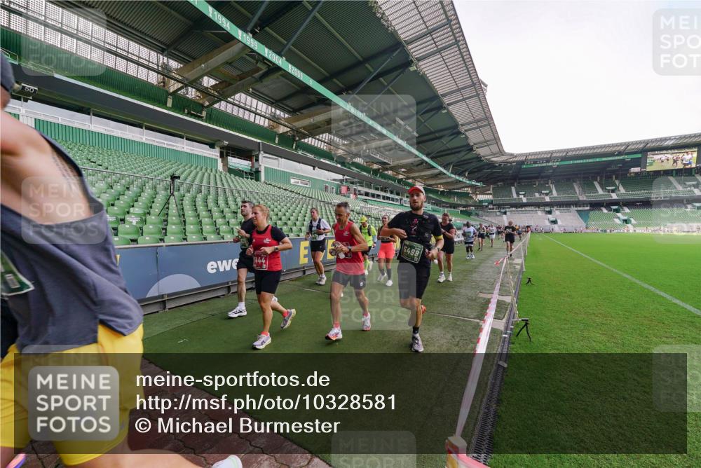 13.09.2026 - 21. swb-Marathon Bremen Michael Burmester http://msf.ph/oto/10328581 13.09.2026 13:34:33 Laufen im Stadion 155, 170, 193, 368, 428, 462, 496, 594, 679, 709, 765, 916, 1001, 1026, 1048, 1051, 1098, 1280, 1321, 1396, 1444, 1553, 1557, 1560, 1607, 1661, 1703, 1760, 1772, 1784, 1827, 1965, 1992, 1996, 2077, 2132, 2226, 2335, 2338, 2399, 2400, 2451, 2479, 2511, 2515, 2543, 2641, 2650, 2718, 2735, 2757, 2787, 2791, 2894, 2982, 3179, 3191, 3345, 3406, 3443, 3503, 3547, 3577, 3614, 3660, 3708, 3709, 3720, 3797, 3875, 3904, 3911, 3914, 3952, 4001, 4014, 4500, 4546, 4561, 5151 meine-sportfotos.de