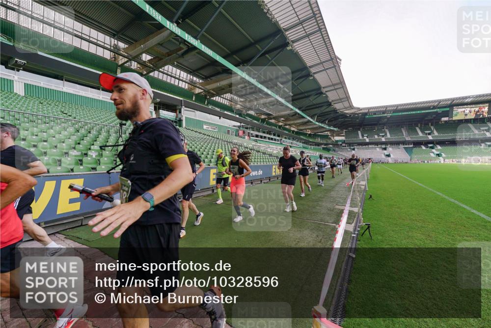 13.09.2026 - 21. swb-Marathon Bremen Michael Burmester http://msf.ph/oto/10328596 13.09.2026 13:34:34 Laufen im Stadion 155, 170, 193, 368, 428, 462, 496, 594, 679, 709, 765, 916, 1001, 1026, 1048, 1051, 1098, 1280, 1321, 1396, 1444, 1553, 1557, 1560, 1607, 1661, 1703, 1760, 1772, 1784, 1827, 1965, 1992, 1996, 2077, 2132, 2226, 2335, 2338, 2399, 2400, 2451, 2479, 2511, 2515, 2543, 2641, 2650, 2718, 2735, 2757, 2787, 2791, 2894, 2982, 3179, 3191, 3345, 3406, 3443, 3503, 3547, 3577, 3614, 3660, 3708, 3709, 3720, 3797, 3875, 3904, 3911, 3914, 3952, 4001, 4014, 4500, 4546, 4561, 5151 meine-sportfotos.de