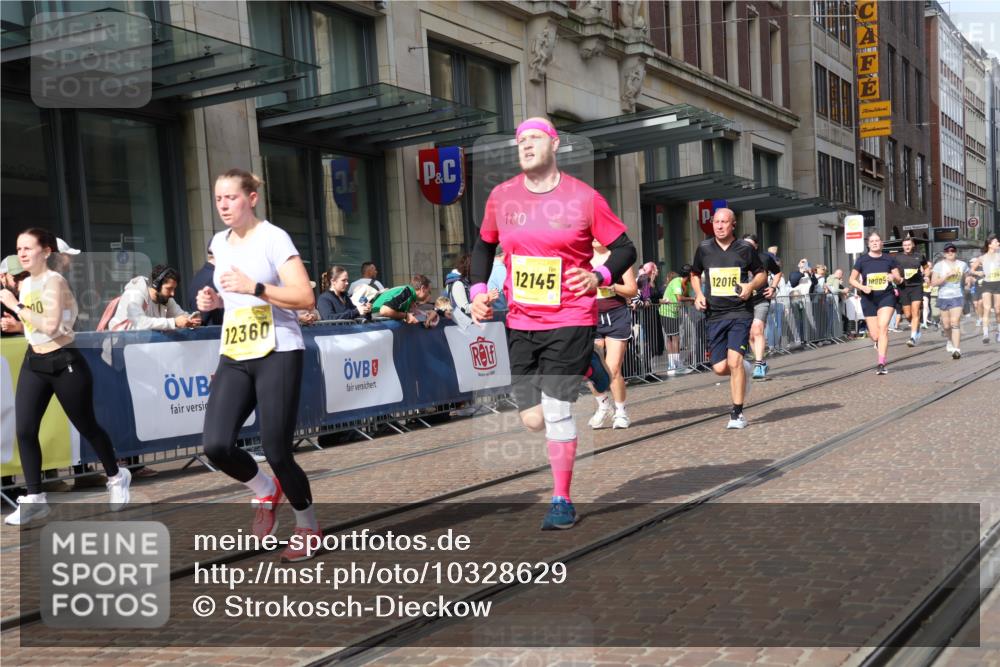 13.09.2026 - 21. swb-Marathon Bremen Strokosch-Dieckow http://msf.ph/oto/10328629 13.09.2026 11:01:57 Ziel 10153, 10154, 10173, 10273, 10274, 10278, 10331, 10338, 10439, 10473, 10500, 10617, 10636, 10738, 10803, 10885, 10915, 10924, 10943, 11249, 11505, 11576, 11811, 11853, 11886, 12016, 12042, 12094, 12134, 12135, 12145, 12360, 12437, 12506, 10257, 10332, 10409, 10444, 10497, 10617, 10817, 10924, 11075, 11115, 11150, 11268, 11305, 11369, 11412, 11413, 11436, 11479, 11486, 11668, 11747, 11859, 11985, 11986, 12095, 12145, 12360, 12379, 12412, 12466 meine-sportfotos.de