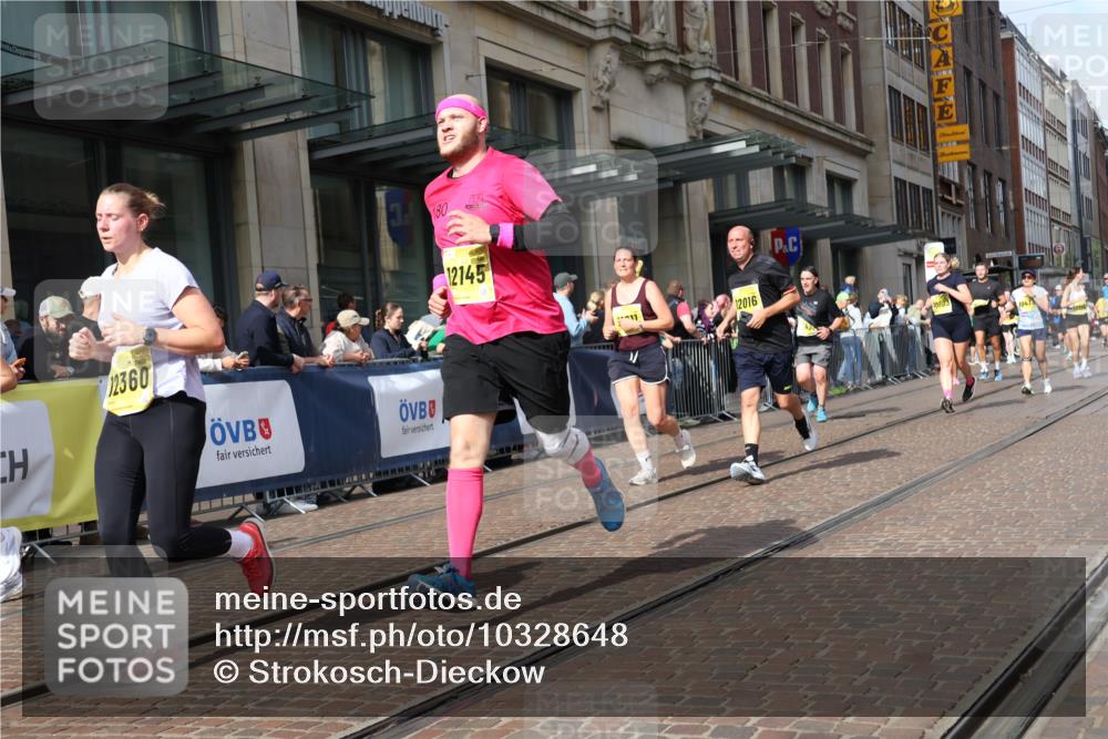 13.09.2026 - 21. swb-Marathon Bremen Strokosch-Dieckow http://msf.ph/oto/10328648 13.09.2026 11:01:58 Ziel 10153, 10154, 10173, 10273, 10274, 10278, 10331, 10338, 10439, 10473, 10500, 10636, 10738, 10803, 10885, 10915, 10943, 11249, 11505, 11576, 11811, 11853, 11886, 12016, 12042, 12094, 12134, 12135, 12437, 12506, 10257, 10332, 10409, 10444, 10497, 10617, 10817, 10924, 11075, 11115, 11150, 11268, 11305, 11369, 11412, 11413, 11436, 11479, 11486, 11668, 11747, 11859, 11985, 11986, 12095, 12145, 12360, 12379, 12412, 12466, 12506 meine-sportfotos.de
