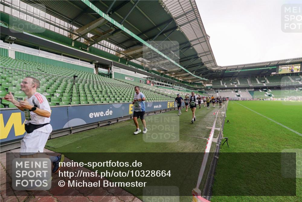 13.09.2026 - 21. swb-Marathon Bremen Michael Burmester http://msf.ph/oto/10328664 13.09.2026 13:34:42 Laufen im Stadion 170, 193, 368, 428, 462, 496, 594, 679, 709, 765, 916, 1001, 1026, 1048, 1051, 1098, 1280, 1321, 1396, 1444, 1553, 1557, 1560, 1607, 1661, 1703, 1760, 1772, 1784, 1827, 1965, 1974, 1977, 1992, 1996, 2335, 2338, 2399, 2400, 2451, 2479, 2511, 2515, 2543, 2641, 2650, 2718, 2735, 2757, 2787, 2791, 2894, 2982, 3090, 3179, 3191, 3345, 3406, 3443, 3503, 3547, 3577, 3614, 3660, 3708, 3709, 3720, 3797, 3875, 3904, 3911, 3914, 3952, 4001, 4014, 4500, 4546, 4561, 4967, 5151 meine-sportfotos.de