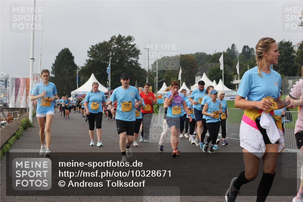 13.09.2026 - Kiel Lauf Andreas Tolksdorf http://msf.ph/oto/10328671 13.09.2026 09:29:53 Kiellinie 36, 8844, 3684, 7528, 175, 10434, 911, 166 meine-sportfotos.de