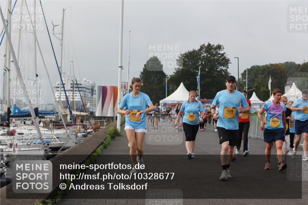13.09.2026 - Kiel Lauf Andreas Tolksdorf http://msf.ph/oto/10328677 13.09.2026 09:29:53 Kiellinie 36, 7528, 175, 884, 3684, 10434, 115 meine-sportfotos.de