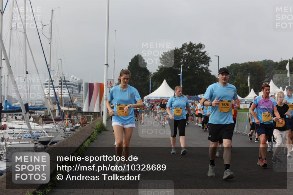 13.09.2026 - Kiel Lauf Andreas Tolksdorf http://msf.ph/oto/10328689 13.09.2026 09:29:54 Kiellinie 36, 884, 3684, 39, 7528, 6327, 10434 meine-sportfotos.de