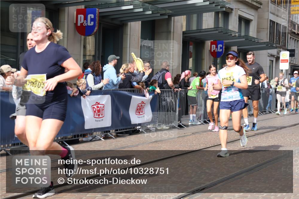 13.09.2026 - 21. swb-Marathon Bremen Strokosch-Dieckow http://msf.ph/oto/10328751 13.09.2026 11:02:01 Ziel 10153, 10154, 10173, 10273, 10274, 10278, 10331, 10338, 10439, 10473, 10636, 10738, 10885, 10915, 10943, 11137, 11249, 11505, 11526, 11576, 11811, 11853, 11886, 11890, 12042, 12094, 12134, 12135, 12169, 12437, 10257, 10332, 10409, 10444, 10500, 10617, 10803, 10817, 10924, 11075, 11115, 11150, 11268, 11369, 11412, 11413, 11436, 11479, 11486, 11668, 11747, 11859, 11985, 11986, 12016, 12095, 12145, 12360, 12379, 12412, 12466, 12506 meine-sportfotos.de