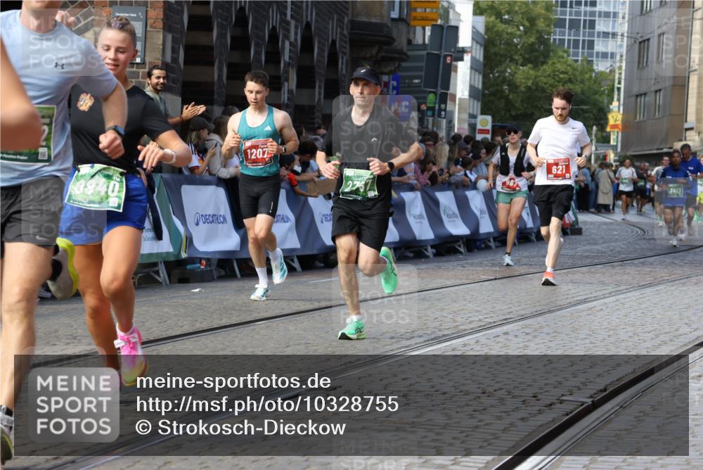 13.09.2026 - 21. swb-Marathon Bremen Strokosch-Dieckow http://msf.ph/oto/10328755 13.09.2026 13:13:34 Ziel 280, 313, 621, 987, 1207, 2130, 2498, 2962, 3566, 3625, 4582, 5345, 5769, 6038, 6394, 7874, 8197, 8291, 8464, 9092, 1704, 1937, 2767, 3413, 6451, 7707, 9884, 13099 meine-sportfotos.de