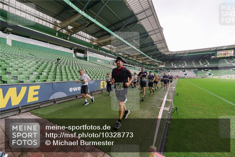 13.09.2026 - 21. swb-Marathon Bremen Michael Burmester http://msf.ph/oto/10328773 13.09.2026 13:34:55 Laufen im Stadion 170, 193, 368, 428, 462, 496, 679, 709, 765, 916, 1026, 1048, 1098, 1280, 1321, 1396, 1444, 1553, 1557, 1560, 1607, 1661, 1703, 1760, 1772, 1784, 1827, 1965, 1974, 1977, 1992, 1996, 2335, 2338, 2451, 2479, 2511, 2515, 2543, 2641, 2650, 2735, 2757, 2787, 2789, 2791, 2894, 2982, 3090, 3179, 3191, 3345, 3406, 3443, 3503, 3547, 3577, 3660, 3708, 3709, 3720, 3801, 3875, 3904, 3911, 3914, 3952, 4001, 4014, 4200, 4290, 4500, 4546, 4561, 4880, 4967, 5000, 5151, 5818 meine-sportfotos.de