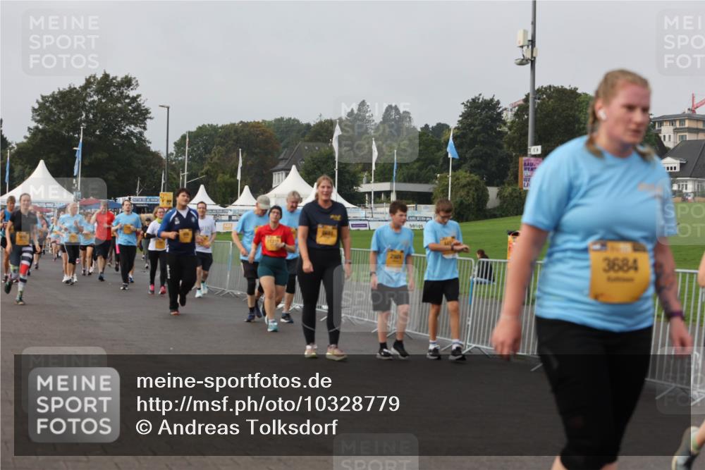 13.09.2026 - Kiel Lauf Andreas Tolksdorf http://msf.ph/oto/10328779 13.09.2026 09:29:59 Kiellinie 3684 meine-sportfotos.de