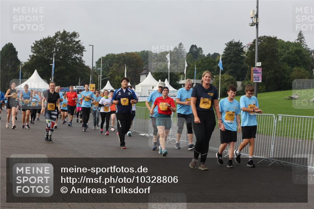 13.09.2026 - Kiel Lauf Andreas Tolksdorf http://msf.ph/oto/10328806 13.09.2026 09:30:01 Kiellinie 8890, 956, 1123, 4631, 4412, 2924 meine-sportfotos.de