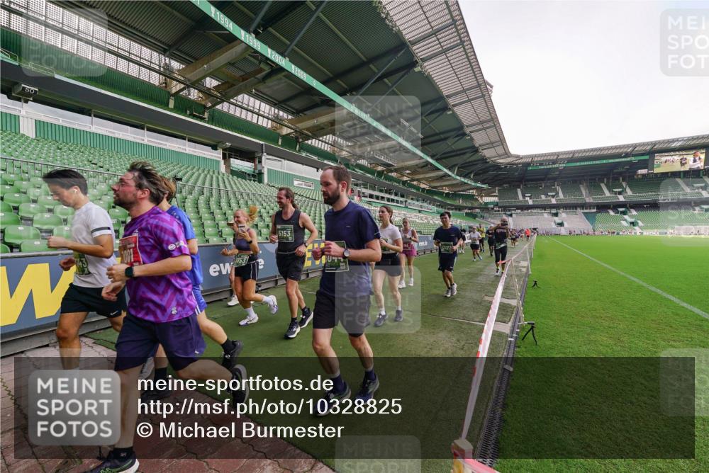 13.09.2026 - 21. swb-Marathon Bremen Michael Burmester http://msf.ph/oto/10328825 13.09.2026 13:35:00 Laufen im Stadion 170, 193, 368, 428, 462, 496, 657, 679, 709, 916, 1026, 1048, 1098, 1280, 1321, 1396, 1444, 1553, 1557, 1560, 1607, 1661, 1703, 1726, 1760, 1772, 1784, 1827, 1965, 1974, 1977, 1992, 1996, 2335, 2338, 2451, 2479, 2511, 2515, 2543, 2578, 2641, 2650, 2735, 2757, 2787, 2789, 2791, 2894, 3090, 3179, 3191, 3345, 3406, 3443, 3472, 3503, 3547, 3555, 3577, 3660, 3708, 3709, 3720, 3801, 3875, 3904, 3911, 3914, 4001, 4014, 4200, 4290, 4500, 4546, 4561, 4880, 4967, 5000, 5151, 5818 meine-sportfotos.de