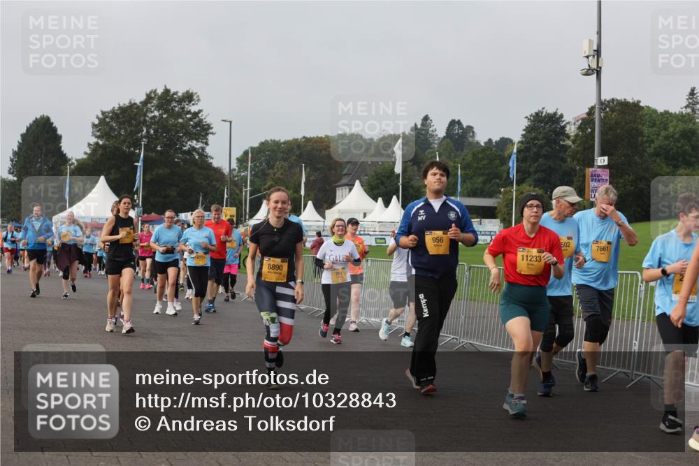 13.09.2026 - Kiel Lauf Andreas Tolksdorf http://msf.ph/oto/10328843 13.09.2026 09:30:03 Kiellinie 2953, 8890, 761, 956, 502, 7661, 11233 meine-sportfotos.de