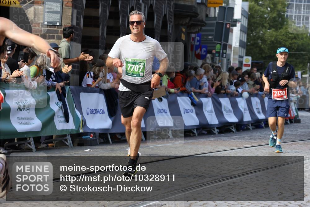 13.09.2026 - 21. swb-Marathon Bremen Strokosch-Dieckow http://msf.ph/oto/10328911 13.09.2026 13:13:42 Ziel 280, 621, 779, 2130, 2360, 2882, 2962, 3566, 4582, 5345, 5769, 6038, 6394, 6407, 8197, 8464, 8477, 8568, 8963, 524, 670, 683, 1704, 1707, 1937, 2422, 3236, 5443, 6451, 7210, 7283, 7707, 9635, 9884 meine-sportfotos.de