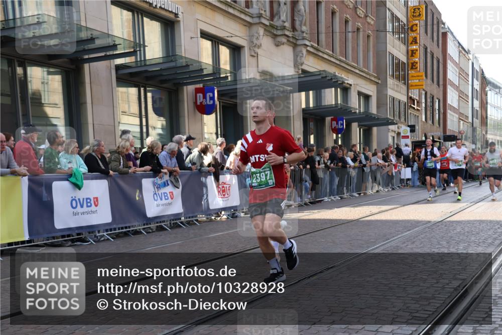 13.09.2026 - 21. swb-Marathon Bremen Strokosch-Dieckow http://msf.ph/oto/10328928 13.09.2026 13:21:24 Ziel 572, 1130, 1254, 2088, 2397, 2570, 2904, 3290, 3338, 3435, 3655, 3695, 3774, 3930, 3934, 4581, 4735, 5542, 6865, 6976, 7098, 7176, 8184, 8270, 8384, 8730, 8947, 9048, 9059, 9421, 10120, 13145, 226, 1191, 2904, 2979, 3120, 3202, 3450, 3534, 4165, 4234, 4362, 4445, 4484, 4519, 4734, 6357, 6862, 6970, 8323, 8408, 8791, 8923, 9267, 9268, 9514, 9722, 9900 meine-sportfotos.de