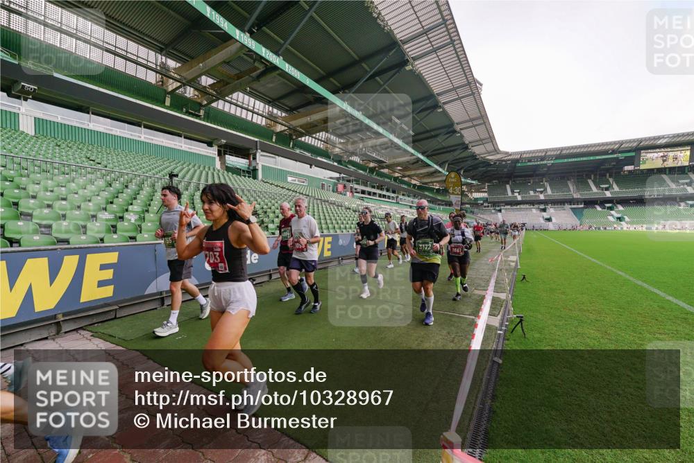 13.09.2026 - 21. swb-Marathon Bremen Michael Burmester http://msf.ph/oto/10328967 13.09.2026 13:35:18 Laufen im Stadion 170, 193, 368, 462, 496, 657, 679, 709, 916, 1026, 1048, 1280, 1321, 1396, 1432, 1444, 1553, 1560, 1607, 1703, 1726, 1772, 1784, 1827, 1965, 1974, 1977, 1992, 2335, 2338, 2451, 2511, 2578, 2641, 2650, 2688, 2735, 2789, 2791, 2894, 2933, 3090, 3179, 3191, 3345, 3406, 3472, 3547, 3555, 3588, 3660, 3708, 3709, 3720, 3801, 3904, 3914, 4001, 4014, 4200, 4290, 4500, 4546, 4561, 4880, 4967, 5000, 5151, 5818 meine-sportfotos.de