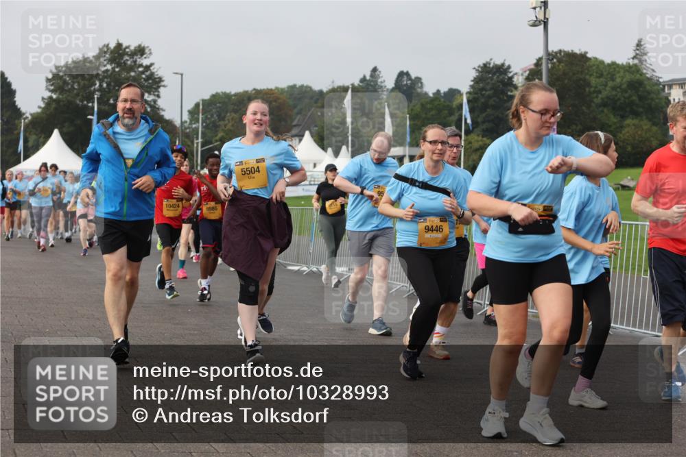 13.09.2026 - Kiel Lauf Andreas Tolksdorf http://msf.ph/oto/10328993 13.09.2026 09:30:11 Kiellinie 10424, 6986, 39, 5504, 95, 39, 9446, 39 meine-sportfotos.de