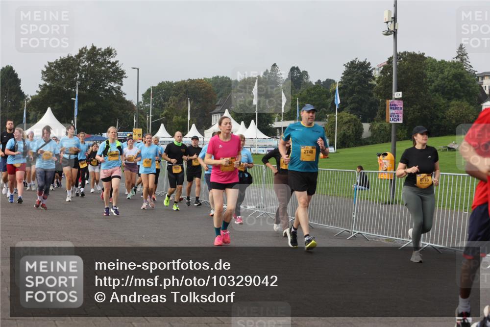 13.09.2026 - Kiel Lauf Andreas Tolksdorf http://msf.ph/oto/10329042 13.09.2026 09:30:14 Kiellinie 2485, 8041, 2748, 8115 meine-sportfotos.de